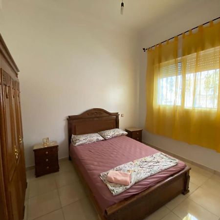 Appartement Martil 3 Chambres Proche De Centre Ville 5Mn A Pied Et La Plage 10Mn A Pied Et 10Mn De Aeroport Tetouan En Voiture Eksteriør billede