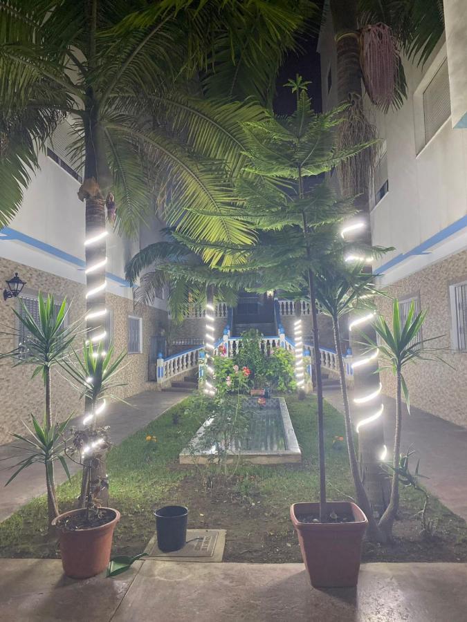 Appartement Martil 3 Chambres Proche De Centre Ville 5Mn A Pied Et La Plage 10Mn A Pied Et 10Mn De Aeroport Tetouan En Voiture Eksteriør billede
