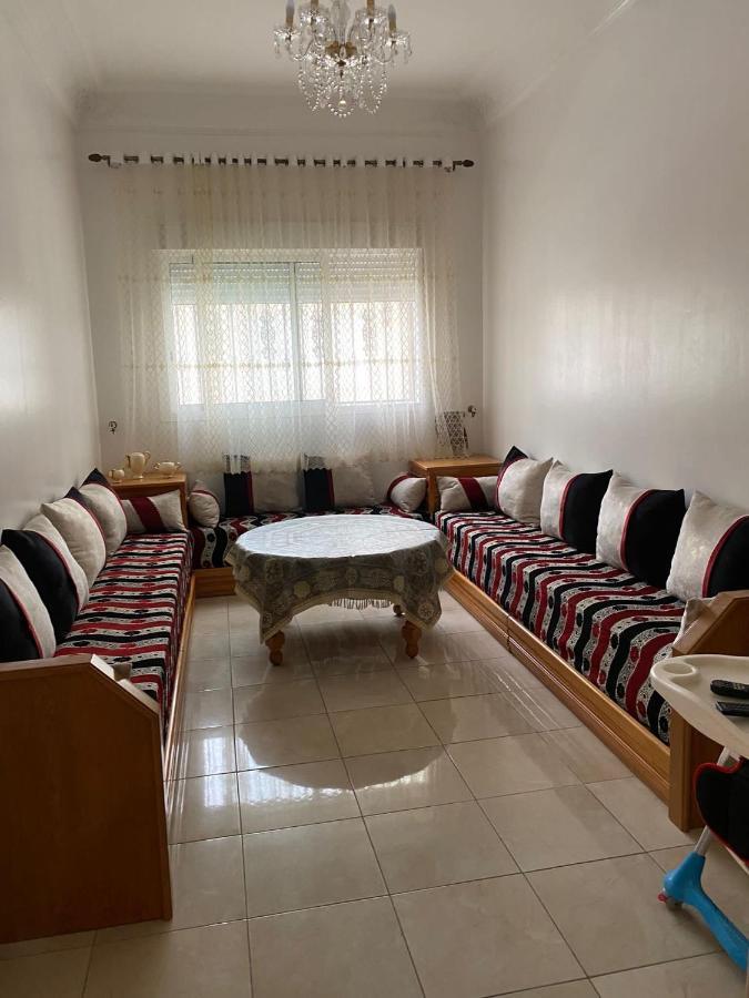 Appartement Martil 3 Chambres Proche De Centre Ville 5Mn A Pied Et La Plage 10Mn A Pied Et 10Mn De Aeroport Tetouan En Voiture Eksteriør billede