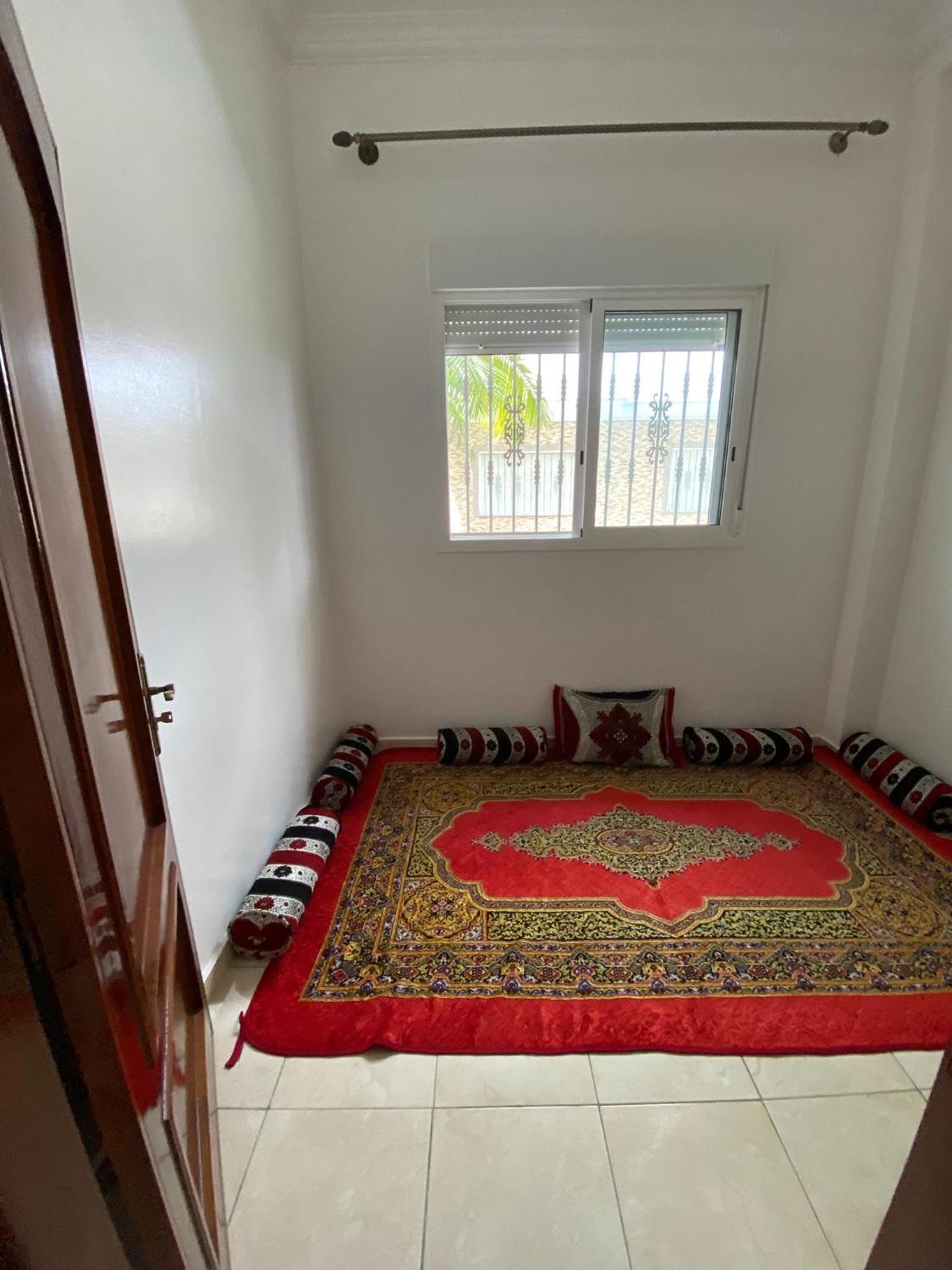 Appartement Martil 3 Chambres Proche De Centre Ville 5Mn A Pied Et La Plage 10Mn A Pied Et 10Mn De Aeroport Tetouan En Voiture Eksteriør billede