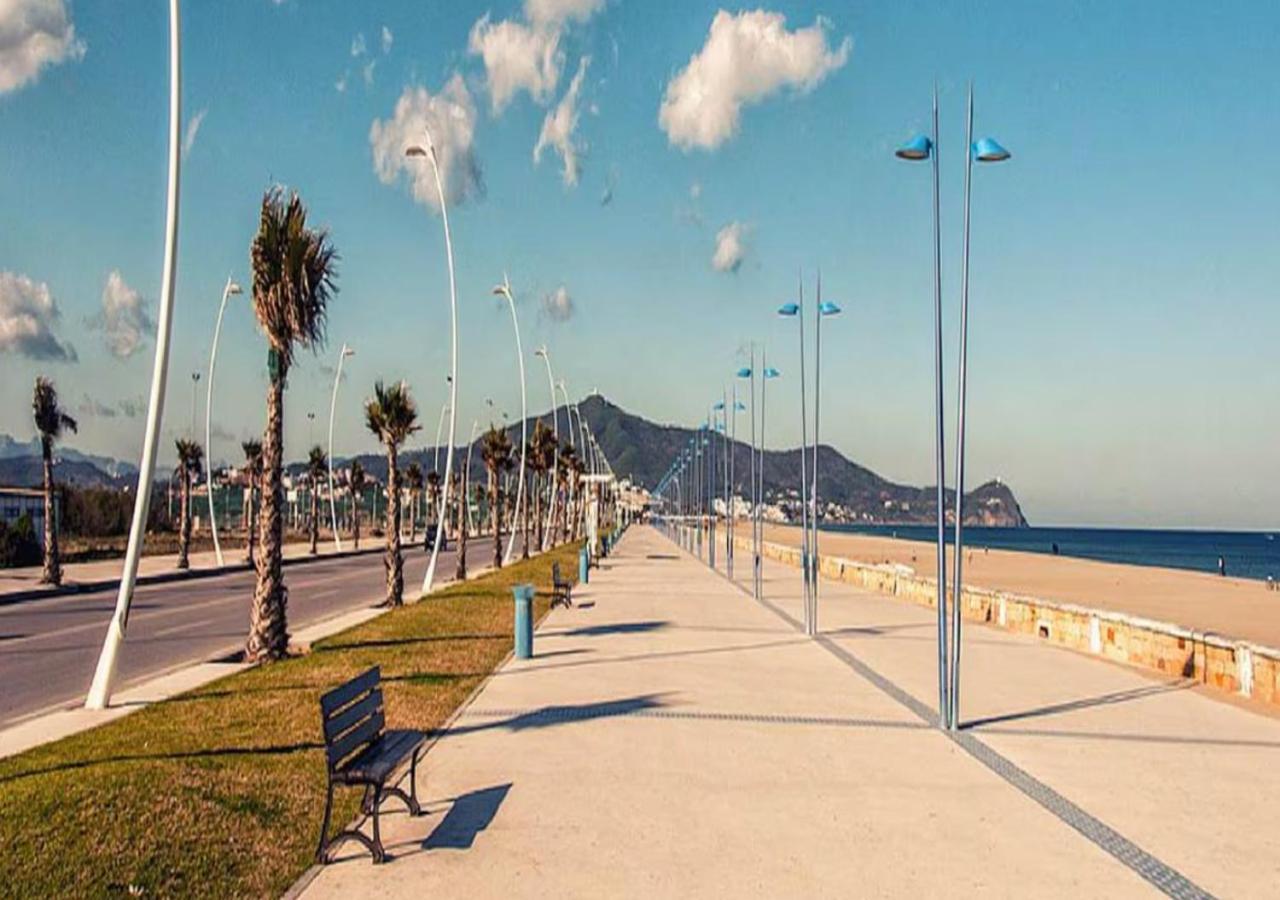 Appartement Martil 3 Chambres Proche De Centre Ville 5Mn A Pied Et La Plage 10Mn A Pied Et 10Mn De Aeroport Tetouan En Voiture Eksteriør billede